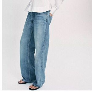 NWT Light Blue Regular Fit Denim Jeans